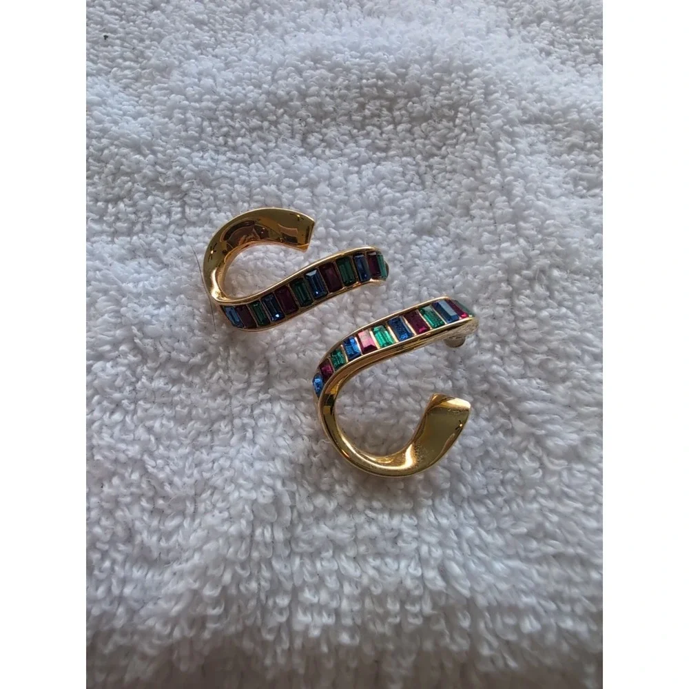 Swarovski SAL Gold Tone Baguette Rainbow Ribbon Crystal Twisted‎ Hoop Earrings